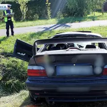 Zobacz zdjęcie: Wyprzedzał na skrzyżowaniu i wylądował w rowie