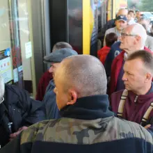 Zobacz zdjęcie: Otwarcie galerii - kolejki pod Media Expert