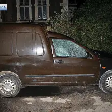 Zobacz zdjęcie: Strzelali do aut na parkingu. Wandale zatrzymani