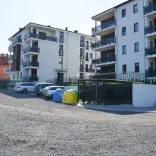 Zobacz zdjęcie: Nie mają nawet chodnika, żeby pójść w niedzielę do kościoła