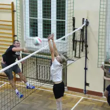 Zobacz zdjęcie: „Mechanik”: Siatkówka łączy pokolenia