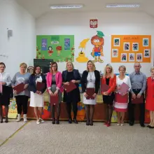 Zobacz zdjęcie: Nauczyciele podczas gali wręczenia nagród w Gminie Bolesławiec