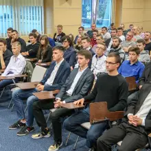 Zobacz zdjęcie: Publiczność na spotkaniu z Januszem Kowinem-Mikke