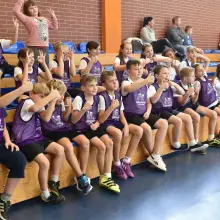 Zobacz zdjęcie: Lekkoatletyka dla Każdego: w zawodach wzięło udział około 300 uczniów podstawówek