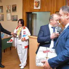 Zobacz zdjęcie: Powiat uhonorował zdobywczynię Pucharu Świata Sonię Turzyniecką