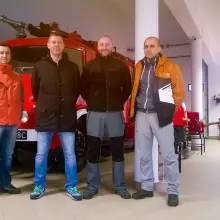 Zobacz zdjęcie: kpt. Szczepan Łasocha - KP PSP Tomaszów Lubelski, asp. sztab. Grzegorz Buczkowski - KP PSP Zgorzelec, mł. kpt. Marek Gałan - KM PSP Jelenia Góra, st. kpt. Sylwester Łasocha - KP PSP Bolesławiec