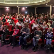 Zobacz zdjęcie: Promocja bajki Grażyny Hanaf pt. „Zaginieni rodzice” w Teatrze Starym w Bolesławcu