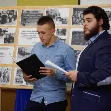 Zobacz zdjęcie: Upamiętnili zagładę dzieci w obozie koncentracyjnym Auschwitz-Birkenau
