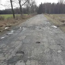 Zobacz zdjęcie: Koszmarne dziury na drodze Ocice–Gościszów