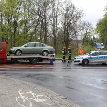 Zobacz zdjęcie: Zderzenie Peugeota z lawetą na skrzyżowaniu Cieszkowskiego-Modłowa