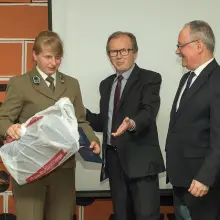 Zobacz zdjęcie: Pożegnanie maturzystów z „Budowlanki”