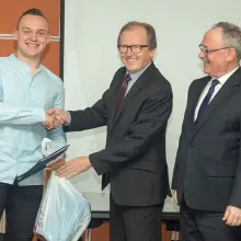 Zobacz zdjęcie: Pożegnanie maturzystów z „Budowlanki”