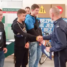 Zobacz zdjęcie: „Dwójka” i SP Żeliszów najlepsze w Turnieju Wiedzy o Bezpieczeństwie w Ruchu Drogowym