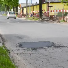 Zobacz zdjęcie: Mieli załatać dziury… I załatali