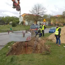 Zobacz zdjęcie: „Kosmiczne” i wandaloodporne pojemniki na śmieci w Nowogrodźcu