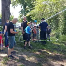 Zobacz zdjęcie: Policjanci dzieciom