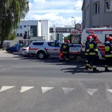 Zobacz zdjęcie: Zderzenie autobusu z osobówką na Chrobrego, 3 osoby ranne