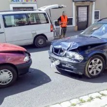 Zobacz zdjęcie: Czołowe zderzenie BMW z Oplem