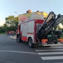 Переглянути фотографію: Акція рятувальників біля стадіону. Витікає газ