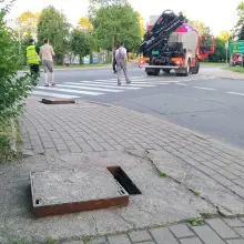 Переглянути фотографію: Акція рятувальників біля стадіону. Витікає газ