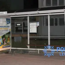 Zobacz zdjęcie: Pokłócił się z dziewczyną, więc… wyżył się na przystanku