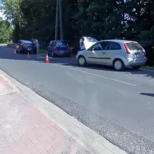 Zobacz zdjęcie: Kolizja w Iwinach, Ford wjechał w Seata