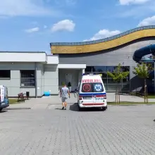 Zobacz zdjęcie: Reanimacja na basenie w Osiecznicy