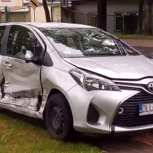 Zobacz zdjęcie: Wypadek koło stadionu, zderzyły się dwa auta
