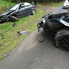 Zobacz zdjęcie: Kolizja między Osiecznicą a Tomisławiem. Kierowca BMW ranny