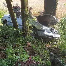 Zobacz zdjęcie: Wypadek między Łaziskami a Wartowicami – 1 osoba ranna