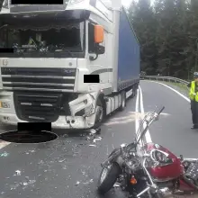 Zobacz zdjęcie: Śmiertelny wypadek: 52-letni motocyklista zderzył się z tirem