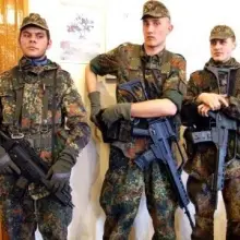 Zobacz zdjęcie: Zdjęcia archiwalne z promocji książki... 10 lat temu