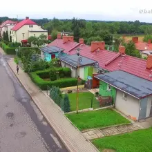 Zobacz zdjęcie: Budynki przy Kościuszki z nowymi dachami