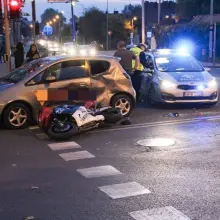 Zobacz zdjęcie: Zderzenie motocykla z nauką jazdy - jedna osoba ranna