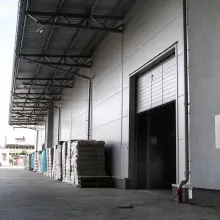 Zobacz zdjęcie: CER FAR: duży, samoobsługowy sklepu ze zniczami i kwiatami