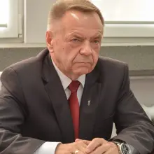 Zobacz zdjęcie: Konferencja z udziałem starosty Karola Stasika, wicestarosty Tomasza Gabrysiaka i członka Zarządu Powiatu Stanisława Chwojnickiego