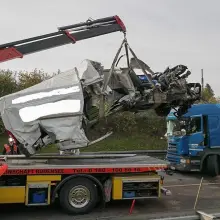 Zobacz zdjęcie: Wypadek bolesławieckiego busa w Niemczech. 22-letni kierowca ciężko ranny