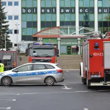 Zobacz zdjęcie: Debata o bezpieczeństwie w kinie Forum BOK – MCC i pokaz działania straży pożarnej na pl. Piłsudskiego w Bolesławcu