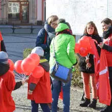 Zobacz zdjęcie: Marsz wolontariuszy Szlachetnej Paczki wokół bolesławieckiego Rynku