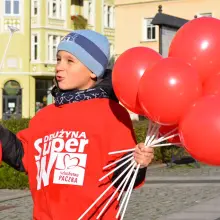 Zobacz zdjęcie: Marsz wolontariuszy Szlachetnej Paczki wokół bolesławieckiego Rynku