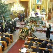 Zobacz zdjęcie: Pożegnali b. szefa OSP i komisariatu policji w Gromadce Stanisława Kozioła