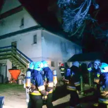Zobacz zdjęcie: Pożar domu w Starych Jaroszowicach. Jedna osoba ranna