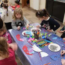 Zobacz zdjęcie: Stroje i maski karnawałowe. Zaproszenie na warsztaty do Muzeum Ceramiki