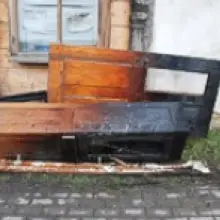 Zobacz zdjęcie: Policjanci uratowali dwie dziewczynki z pożaru
