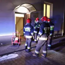 Zobacz zdjęcie: Akcja strażaków przy ul. Podgórnej w Bolesławcu