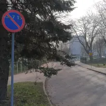 Zobacz zdjęcie: Zakaz postoju przy ulicy Bielskiej w Bolesławcu?