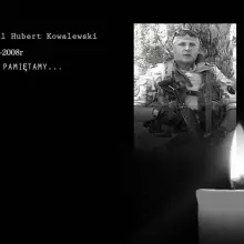 Zobacz zdjęcie: Oddali hołd pancerniakowi, który zginął w Afganistanie