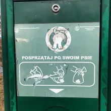 Zobacz zdjęcie: Czytelnik: nad Bobrem brak torebek na psie g***na