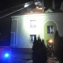 Zobacz zdjęcie: Gasili płonące kominy. Dwie osoby ewakuowane