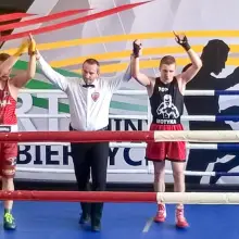 Zobacz zdjęcie: Pięściarz TOP Piotr Motyka zremisował z utytułowanym zawodnikiem